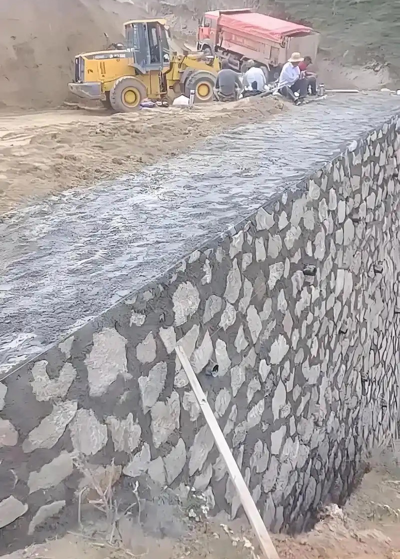 许昌鄢陵县边坡加固